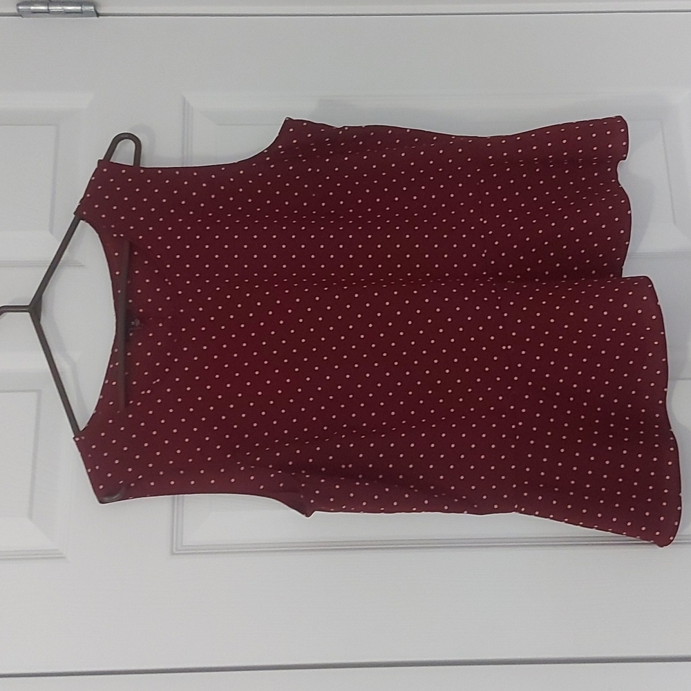 Talbots size 14 sleeveless blouse,100 %polyester